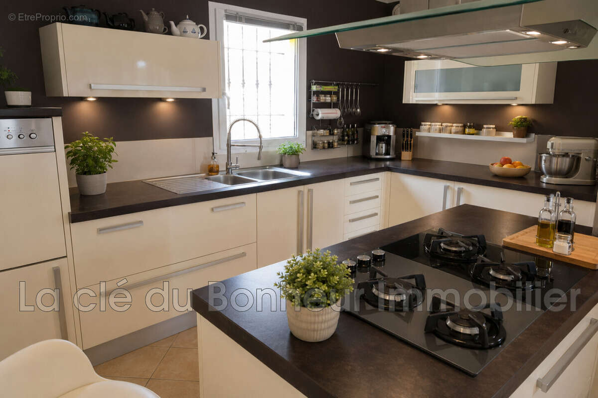 Maison 145 m² à Ginasservis  - photo 7