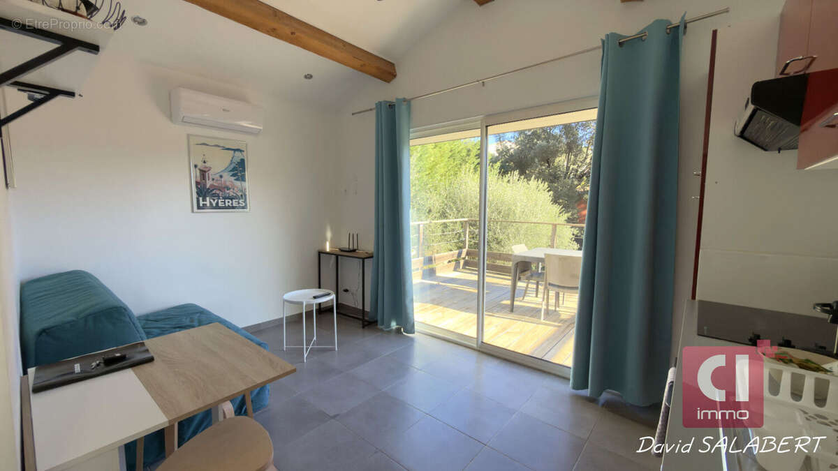 Maison à SAINTE-ANASTASIE-SUR-ISSOLE