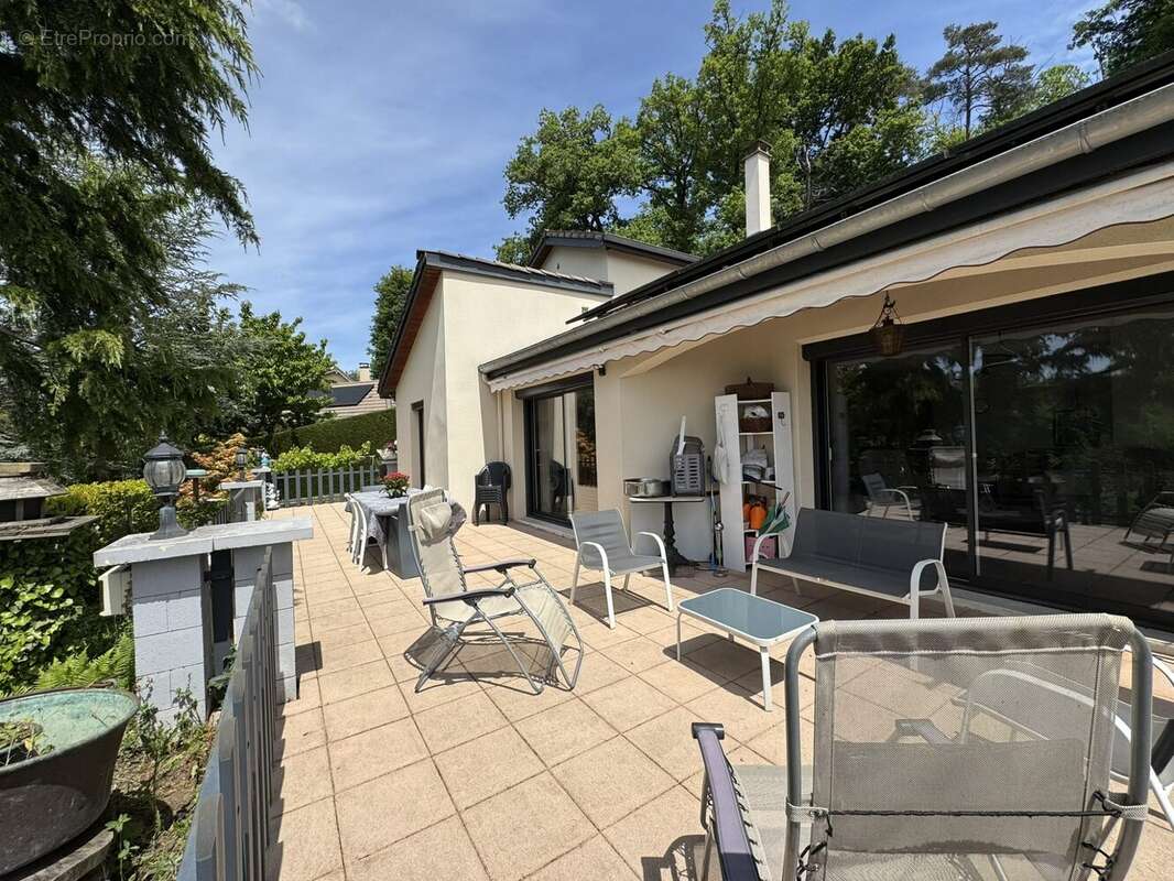 Maison à L'ETRAT