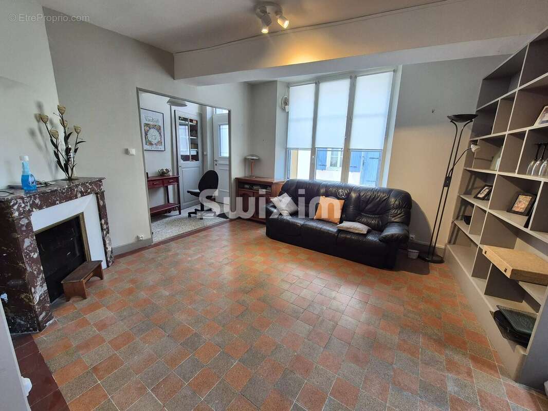 Maison à LORMES
