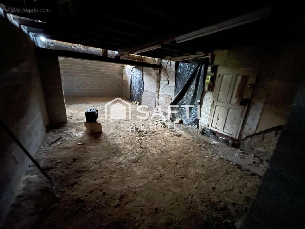 Photo 6 - Maison à LE VIEIL-DAMPIERRE