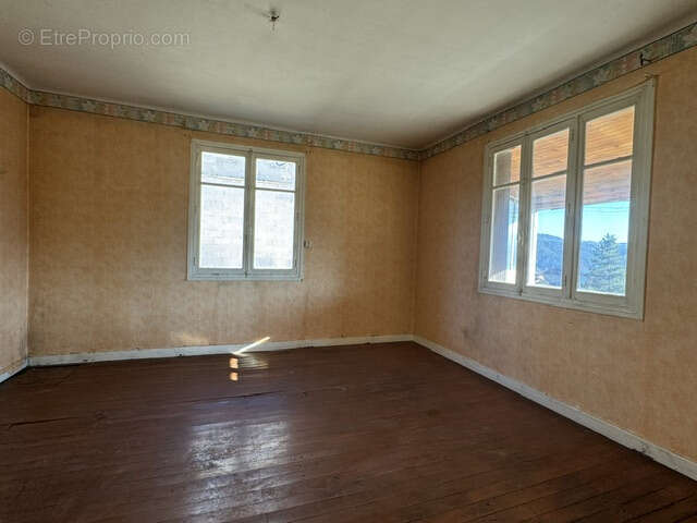 Maison centre de Retournac - photo 5