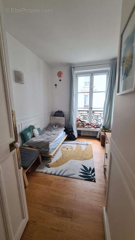 Appartement à PARIS-9E