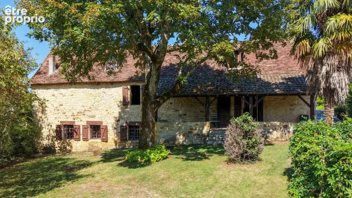 Secteur GOURDON - Propriété de caractère authentique au calme su - photo 1