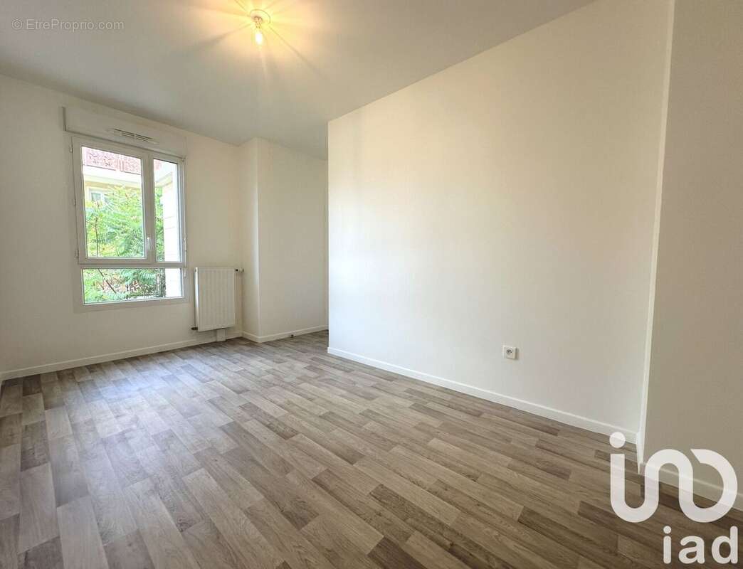 Photo 5 - Appartement à AUBERVILLIERS