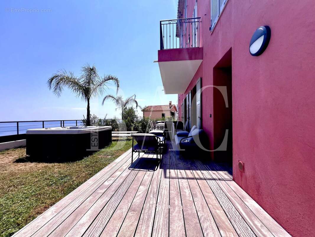 Appartement à THEOULE-SUR-MER