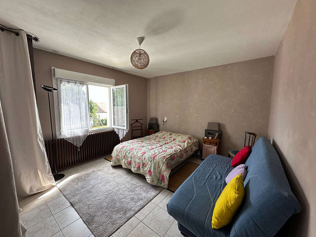 Maison familiale au coeur de Chavagnes-les-Redoux - photo 5