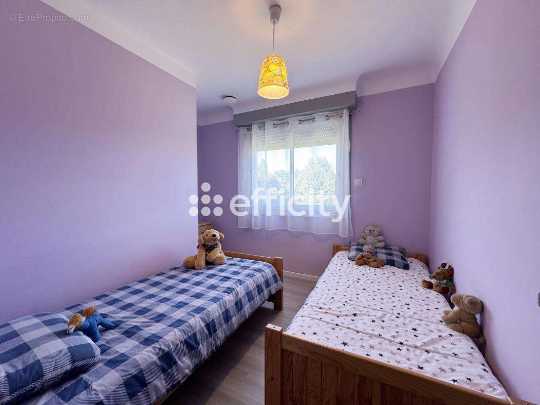 Maison 190 m² à Lembeye  - photo 8