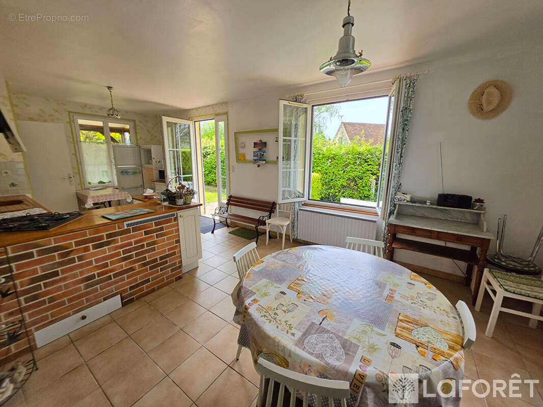 Maison à MERVILLE-FRANCEVILLE-PLAGE