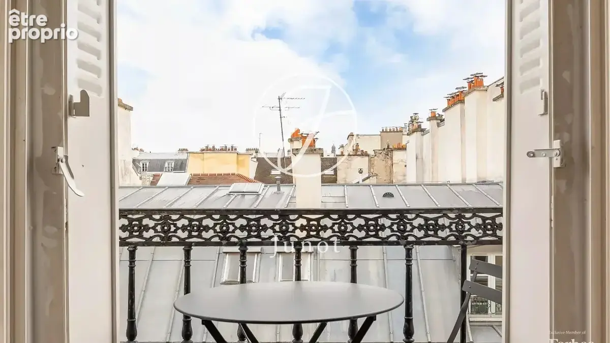 Paris 3e - TEMPLE / SAINT-MERRI - Appartement - 2 pièces - 51,15m² Carrez - 1 chambre - Balcon 4,75m² - Vue dégagée - photo 6