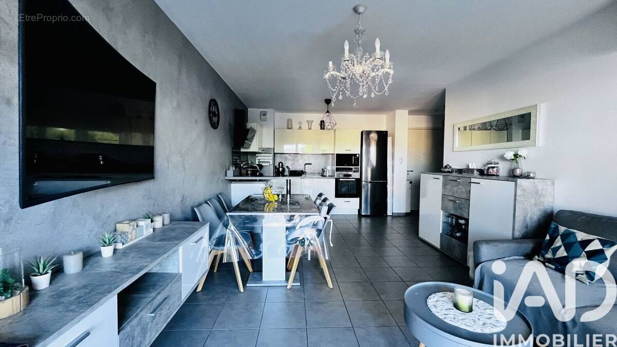 Photo 1 - Appartement à PUGET-SUR-ARGENS