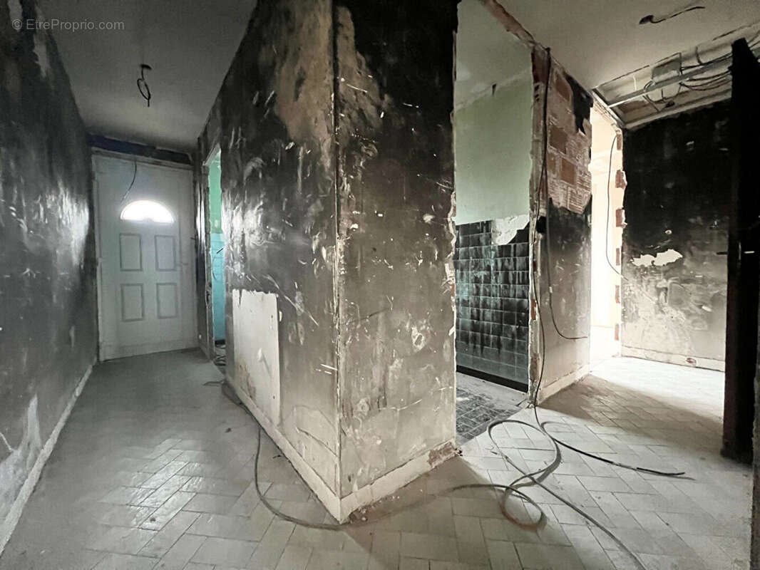 Maison à BRUAY-LA-BUISSIERE