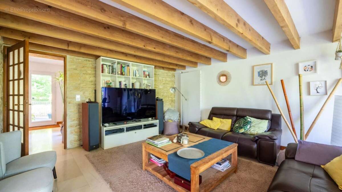 SECTEUR GOURDON - Au calme, Spacieuse Maison contemporaine avec - photo 16