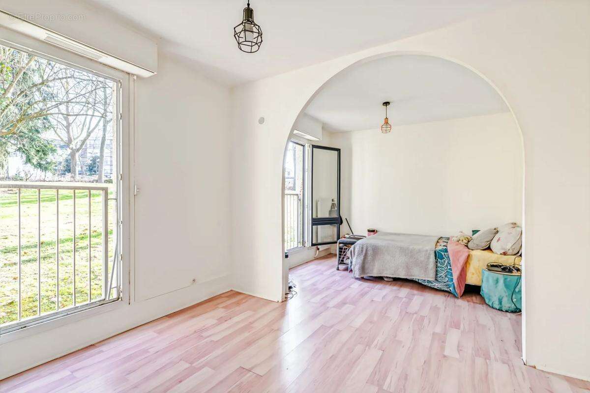 Appartement à BOUSSY-SAINT-ANTOINE