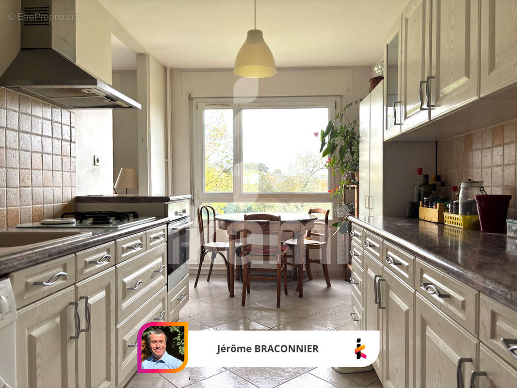 Appartement à OULLINS