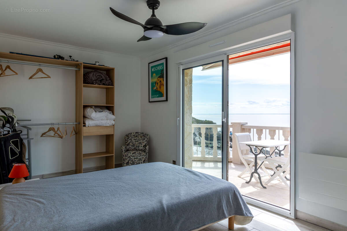 Maison à MESCHERS-SUR-GIRONDE