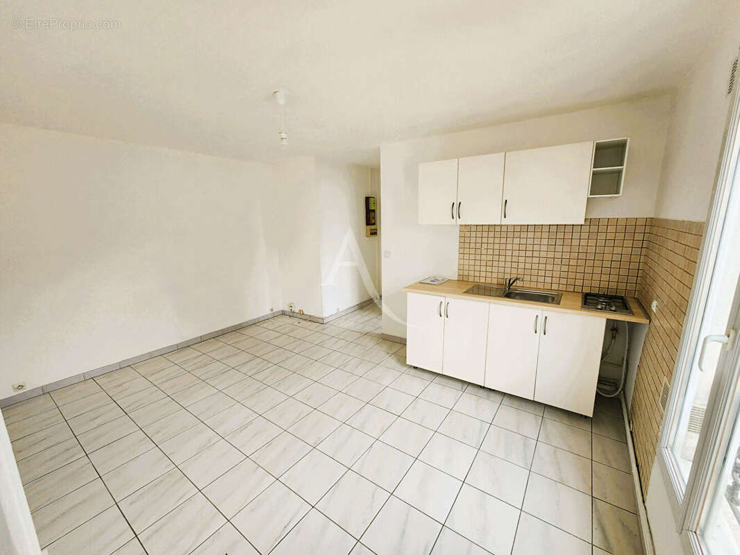 Appartement à PARIS-19E