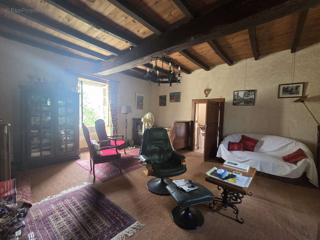 Maison de campagne en pierre du XVII? siècle avec piscine   À 5 minutes de Villeneuve-sur-Lot - photo 4