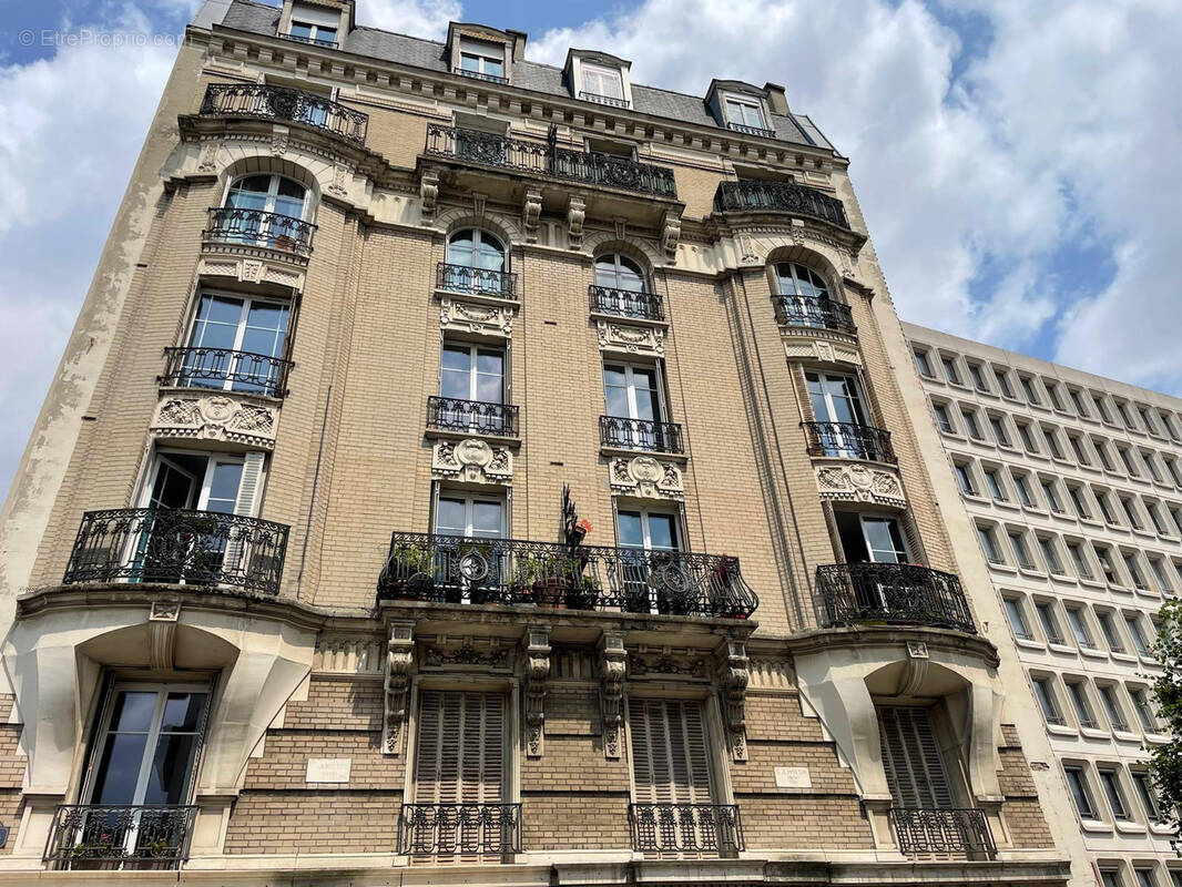 À vendre appartement 3 pièces de 54 m2 montreuil limite vincennes 465 000 €