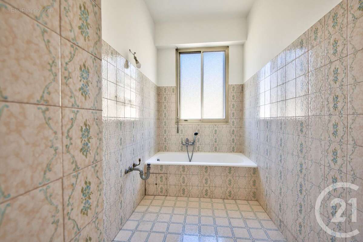 Appartement à BEAULIEU-SUR-MER