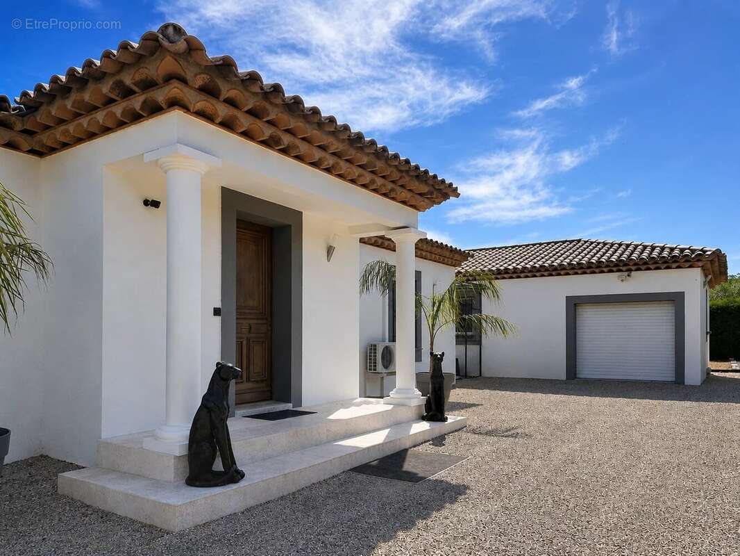 Maison à LA MOTTE