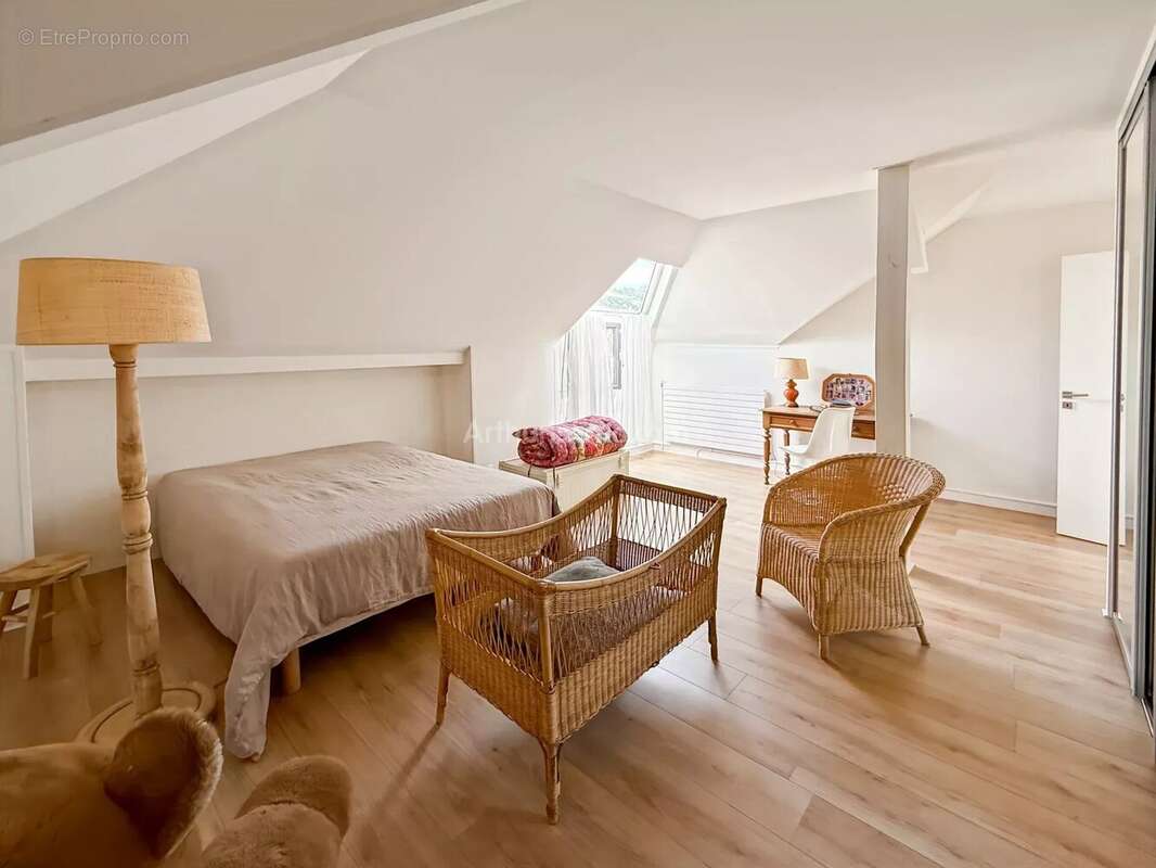 Maison à SOISY-SUR-SEINE