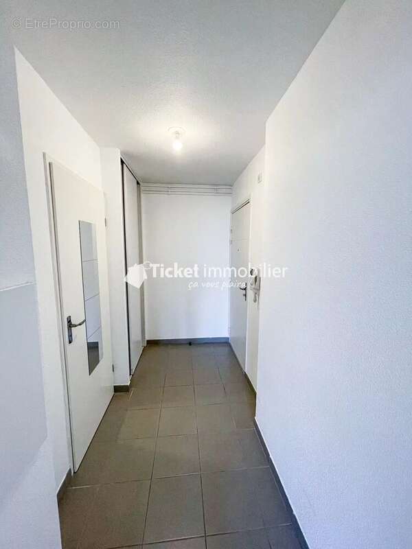 Appartement à CORNEBARRIEU