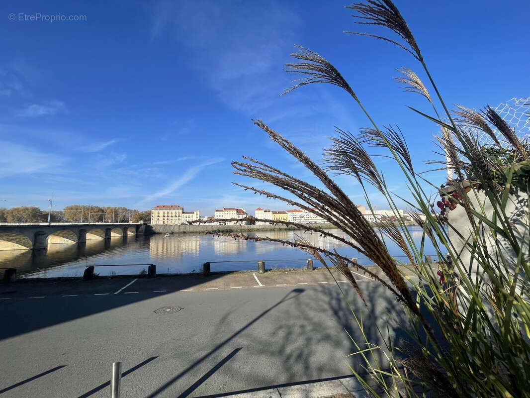 Appartement à LE COTEAU