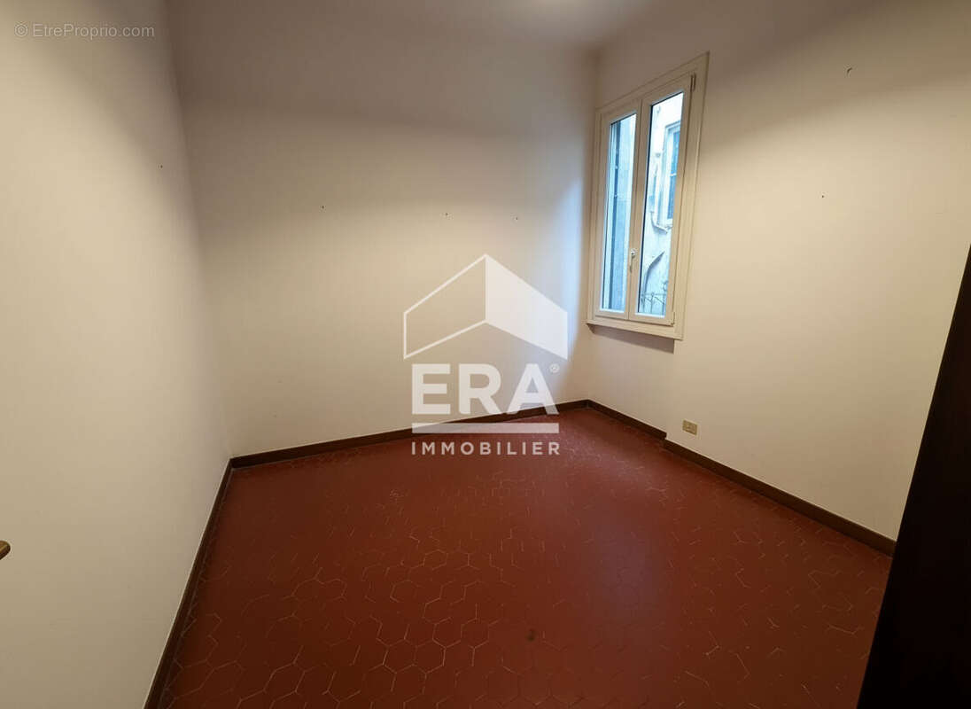 Appartement à MARSEILLE-6E