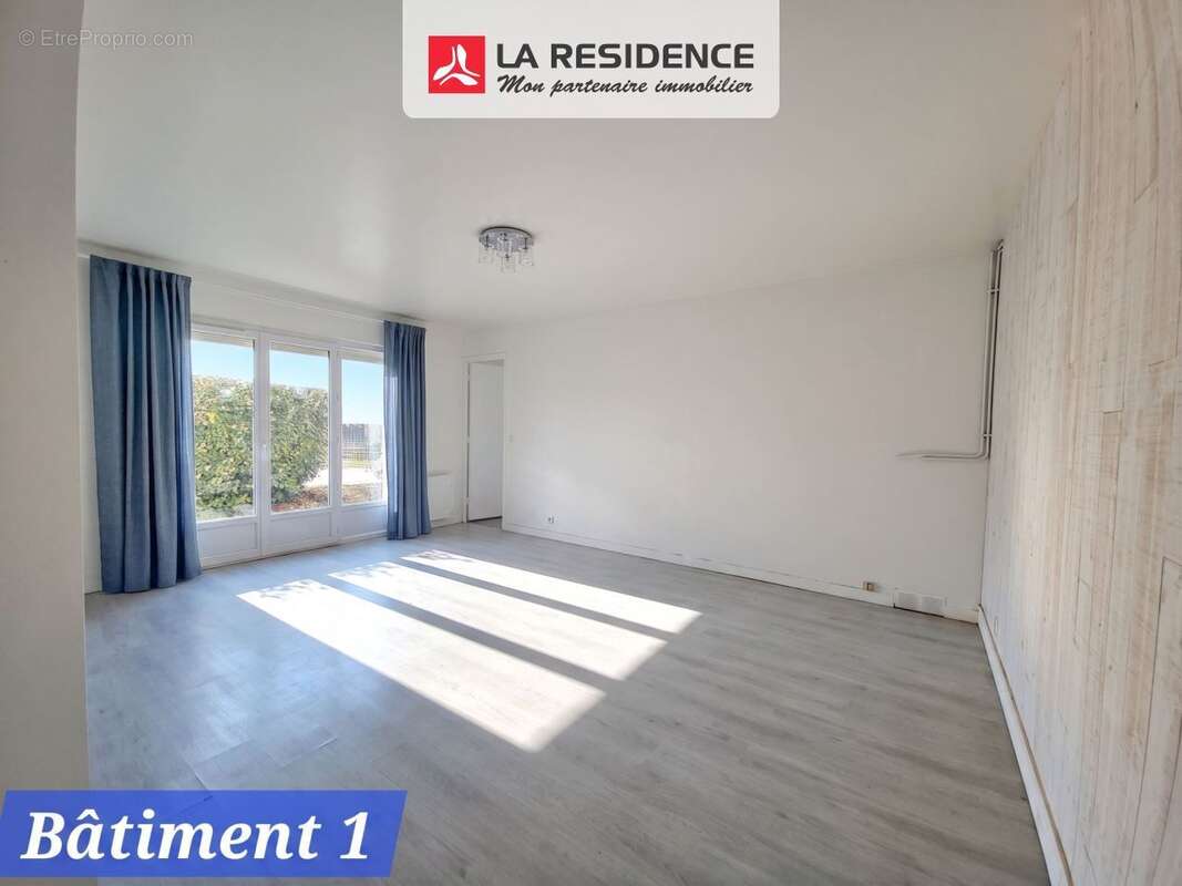 Appartement 330 m² à Houdan  - photo 5