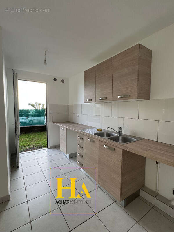 Appartement à LES AVIRONS