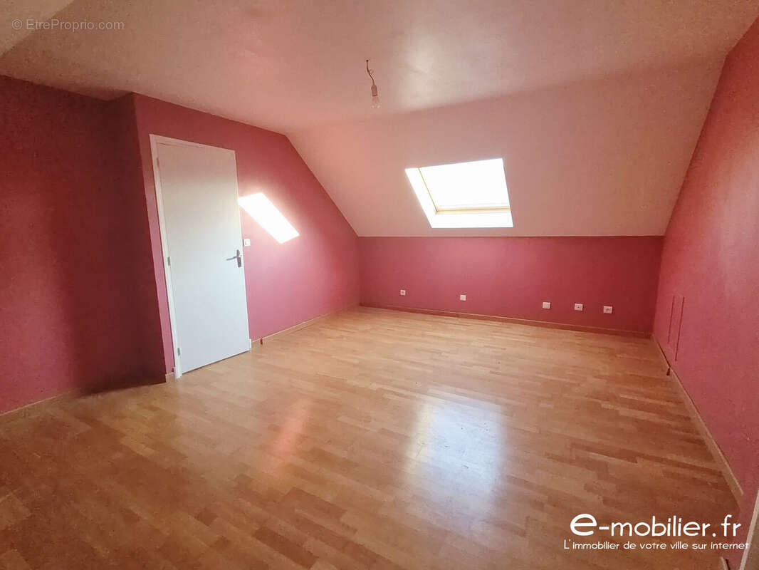 Maison 150 m² à Le Plessier-Rozainvillers  - photo 5