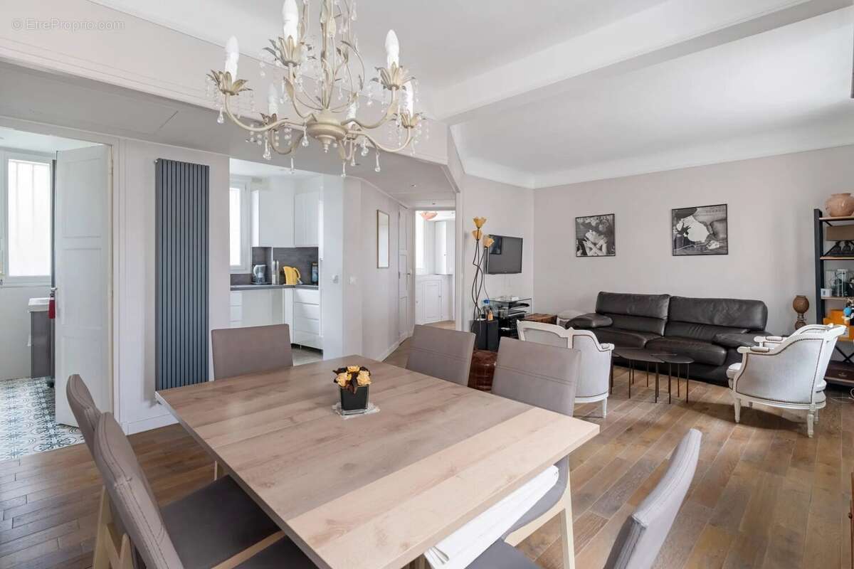 Appartement à LEVALLOIS-PERRET