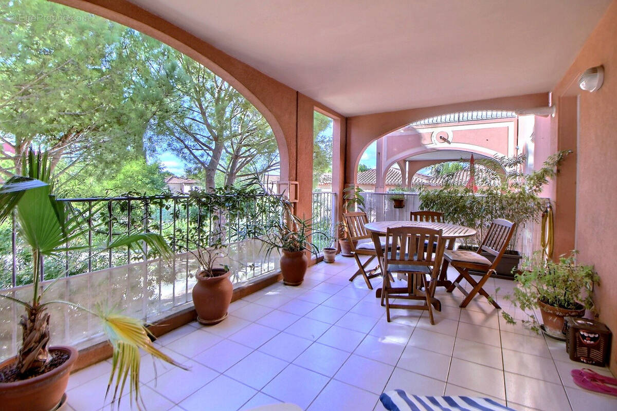 Appartement à LATTES