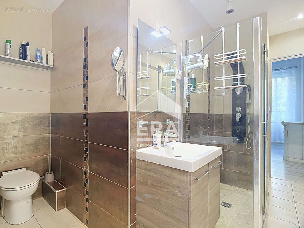 Appartement à MARSEILLE-6E