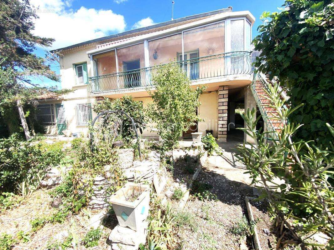 Maison à SAINT-GILLES