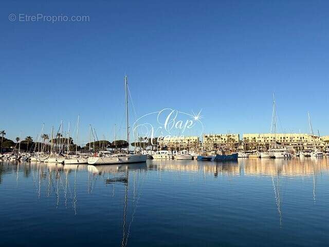 Appartement à COGOLIN
