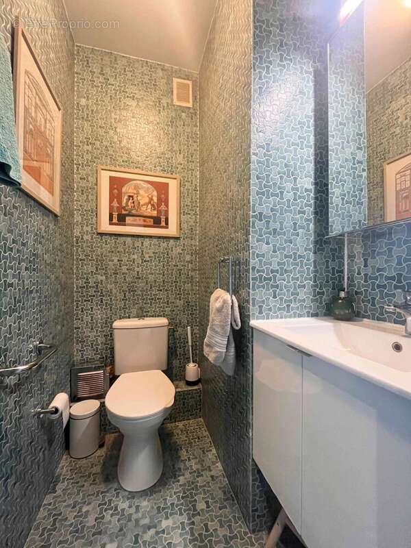 Appartement à PARIS-16E