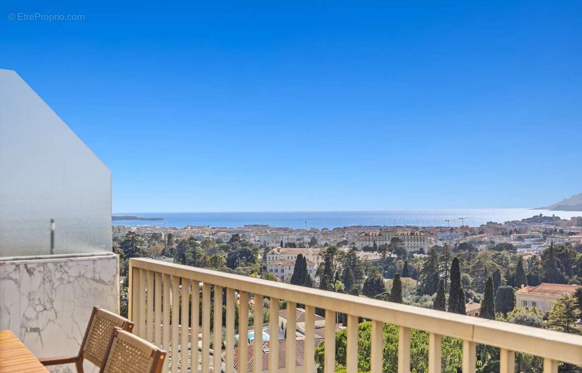 Appartement à CANNES