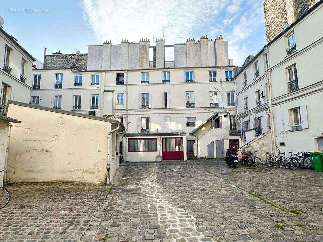 Appartement à PARIS-18E
