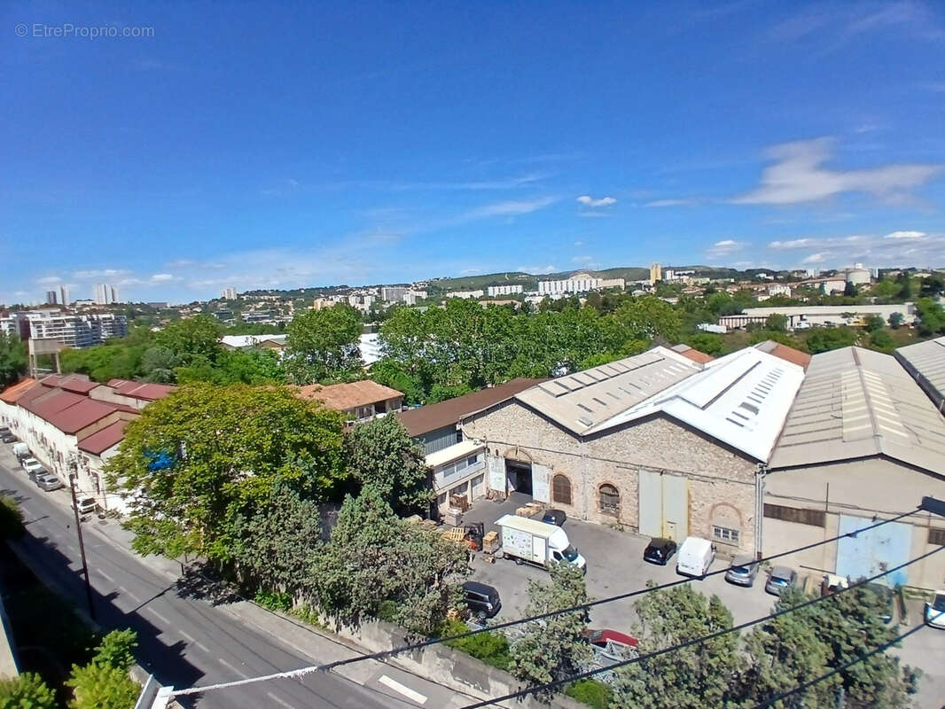 Appartement à MARSEILLE-15E
