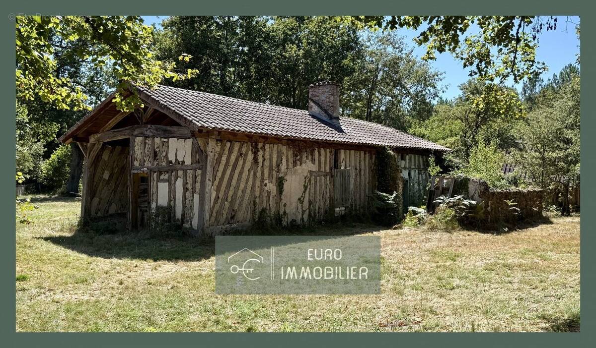 Maison à BOURRIOT-BERGONCE
