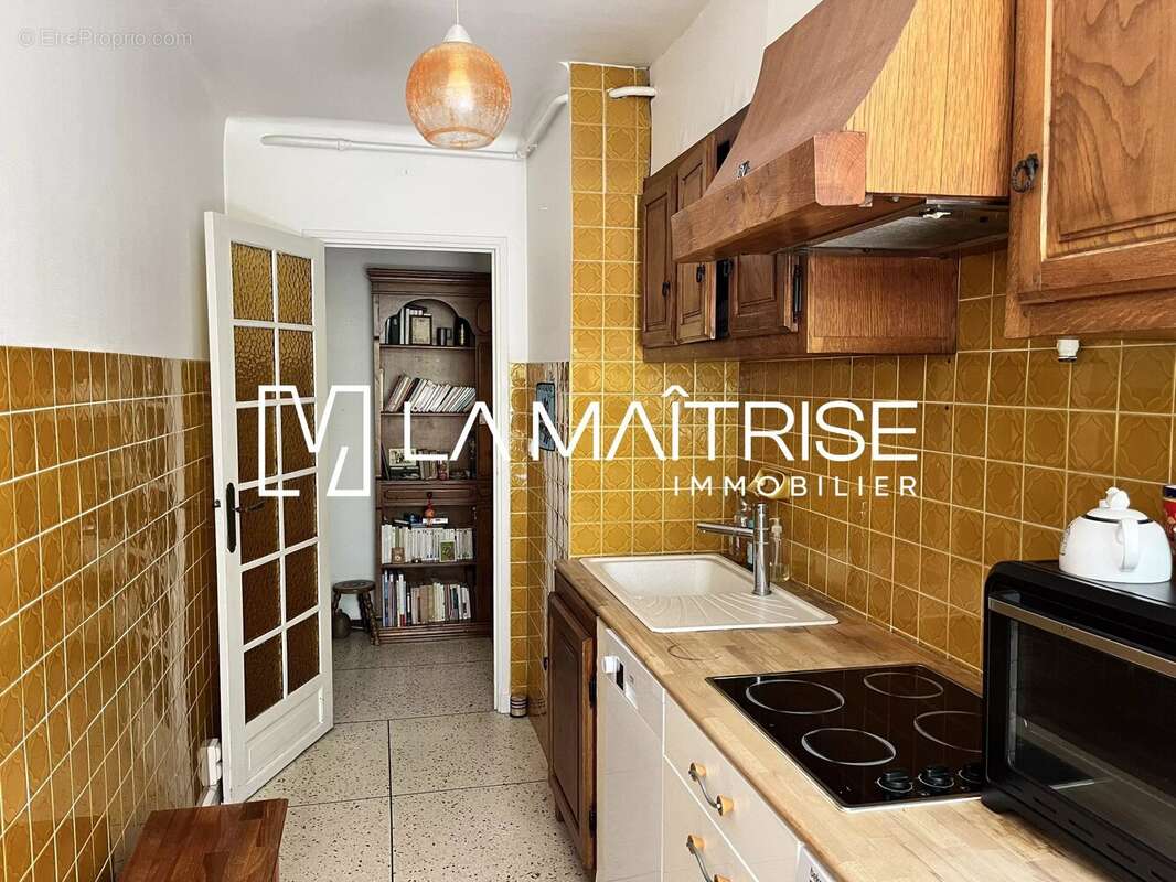 Appartement à MARSEILLE-9E