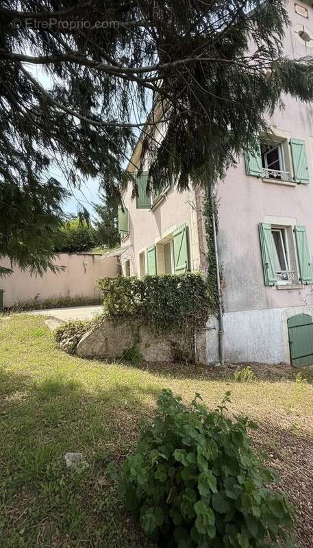 Maison 242 m² à Courdemanche  - photo 2