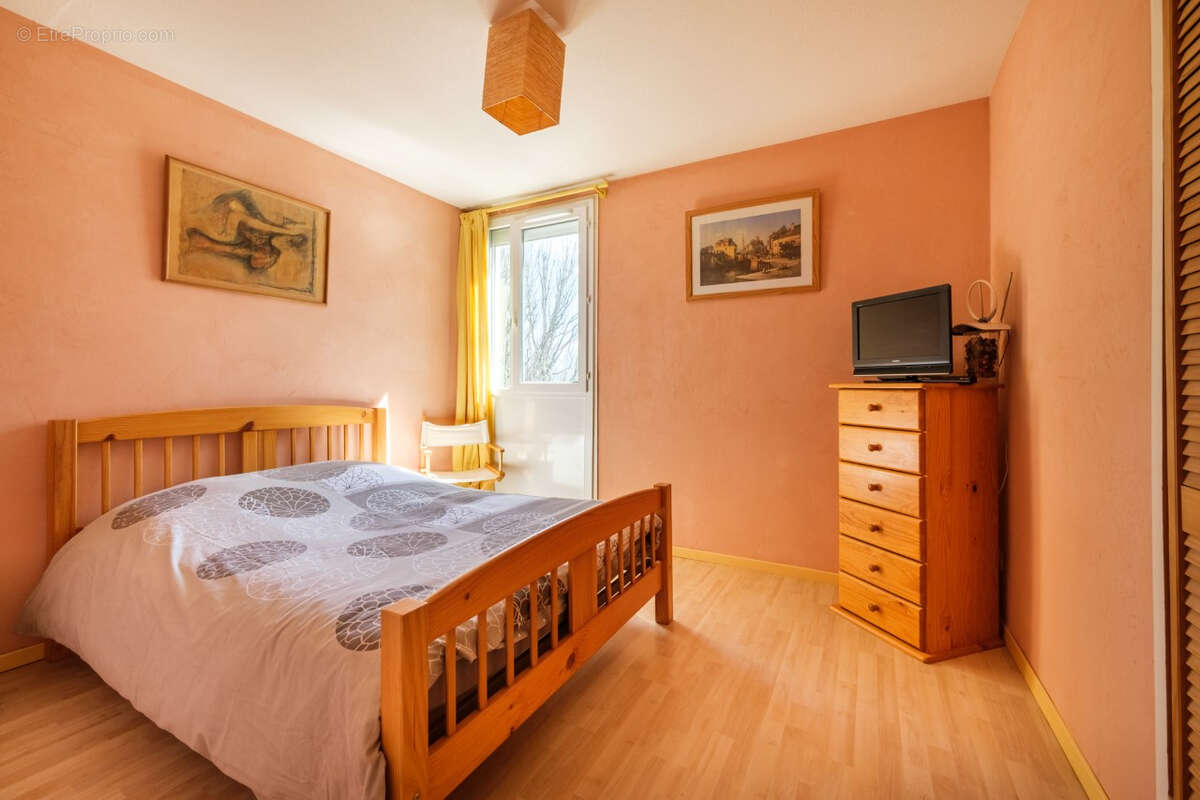 Bordeaux Parc Rivière - Appartement T6 de 97 m² avec parking et cave - photo 8