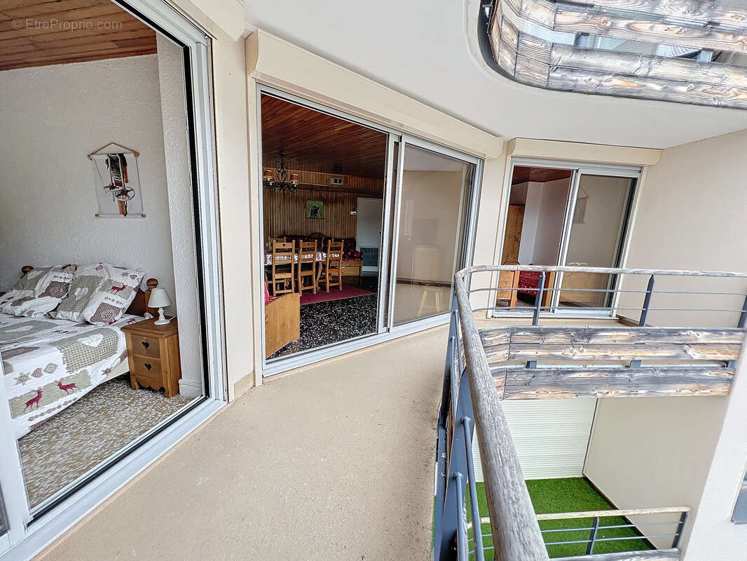 Appartement à SAINT-FRANCOIS-LONGCHAMP