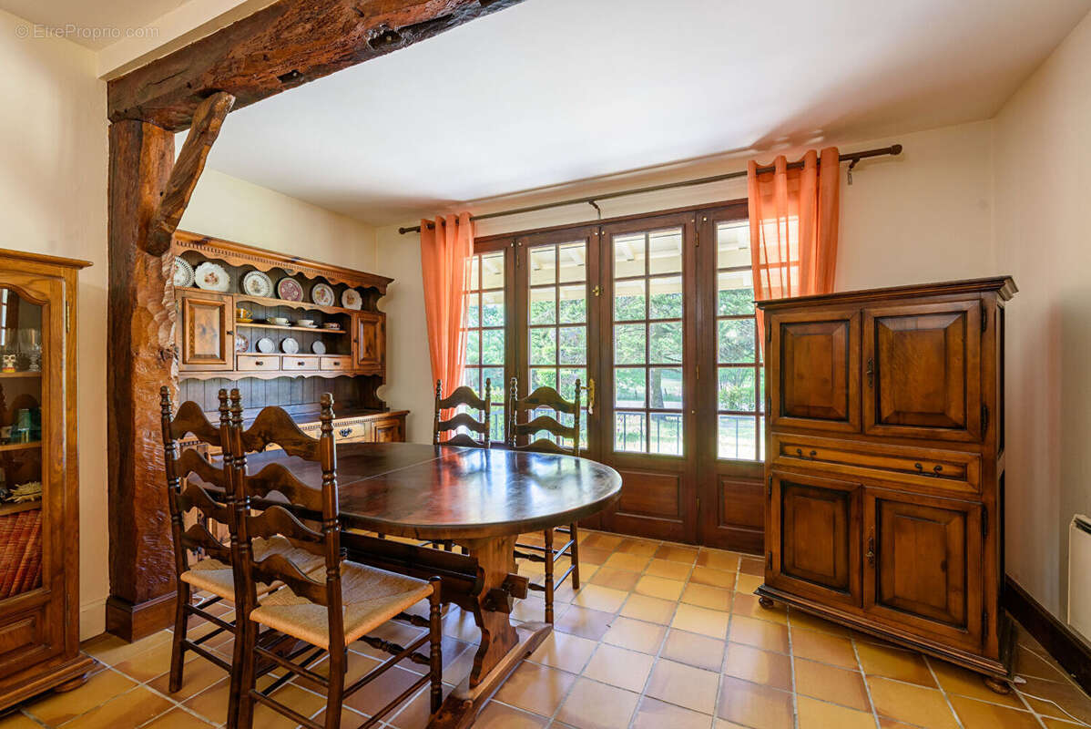 Maison à ROQUEFORT
