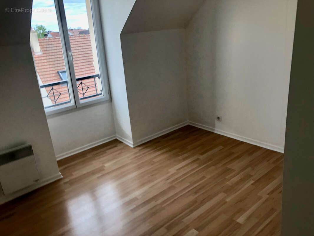 Appartement à MESSY