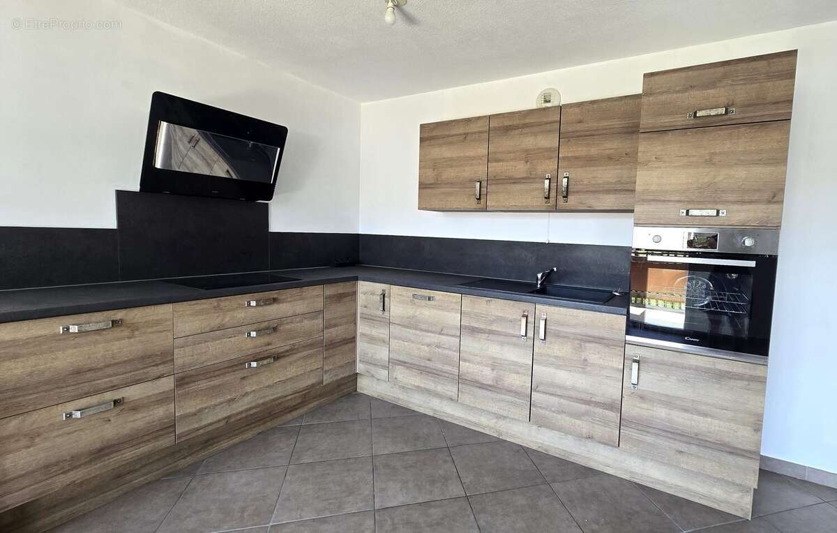Appartement à SAINT-MARTIN-D'HERES