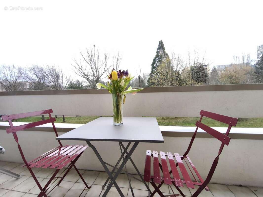 Appartement 74 m² à Saint-Etienne  - photo 3